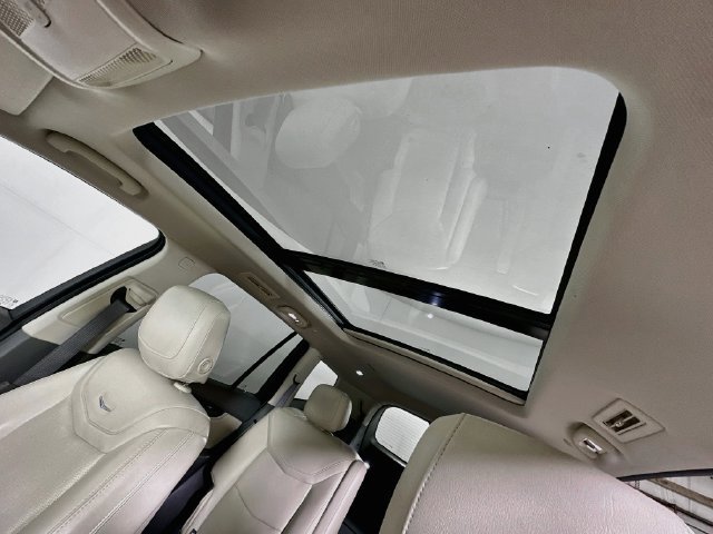 Certified 2023 Cadillac XT6 Premium Luxury w/ Technology Package AWD/4WD image 24