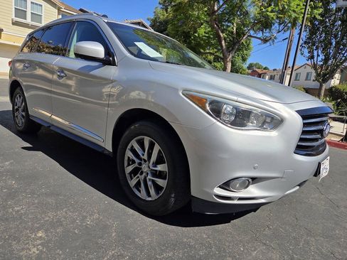 Used 2015 INFINITI QX60 FWD w/ Premium Plus Package image 2