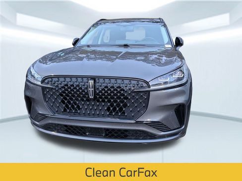 Used 2025 Lincoln Aviator Reserve w/ Jet Appearance Package image 2