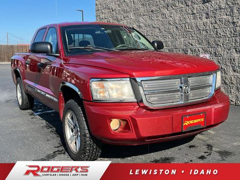 Used 2009 Dodge Dakota Laramie AWD/4WD image 1