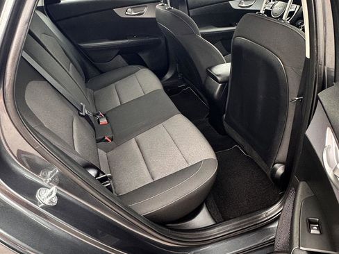 Used 2024 Kia Forte LXS image 13