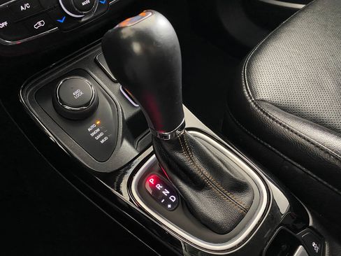 Used 2021 Jeep Compass Limited w/ Elite Exterior Group image 18