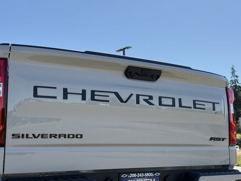New 2026 Chevrolet Silverado 1500 RST w/ Convenience Package II AWD/4WD image 37