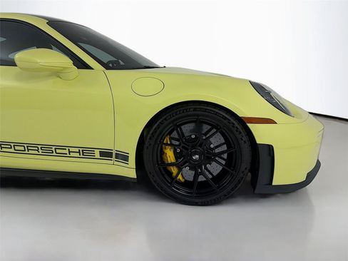 Certified 2026 Porsche 911 GT3 RWD image 26