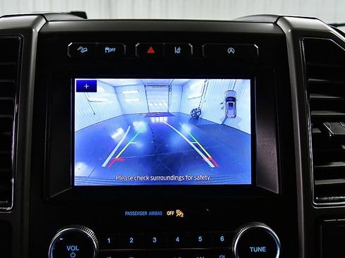 Used 2021 Ford Expedition XLT image 25