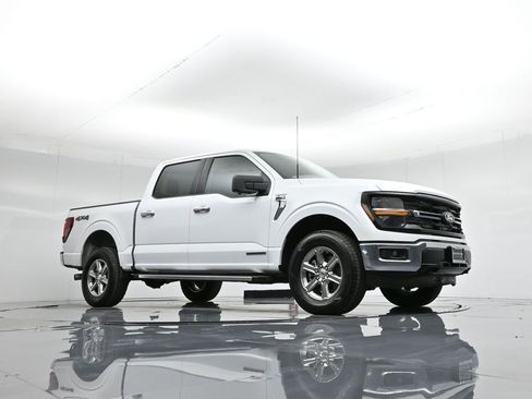 Certified 2024 Ford F150 XLT w/ Mobile Office Package image 4
