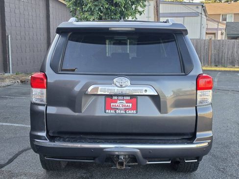 Used 2010 Toyota 4Runner SR5 w/ Convenience Pkg AWD/4WD image 6