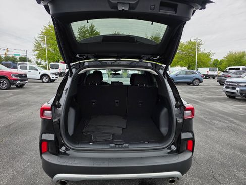 Certified 2023 Ford Escape Active AWD/4WD image 9