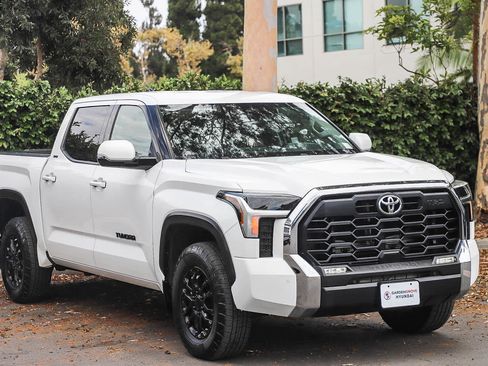 Used 2022 Toyota Tundra SR5 w/ TRD Off-Road Package AWD/4WD image 3