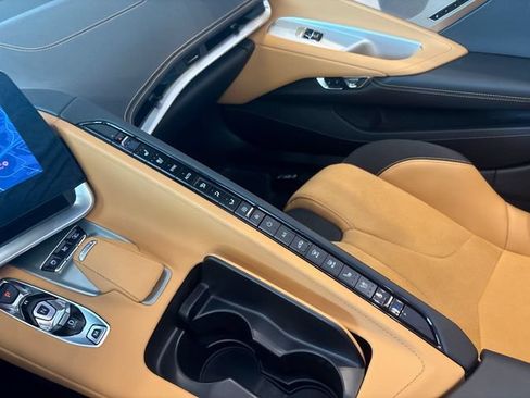 Used 2025 Chevrolet Corvette Z06 RWD image 20
