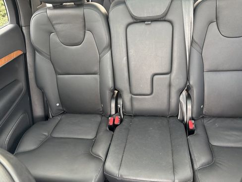 Certified 2023 Volvo XC90 B6 Core w/ Climate Package image 30