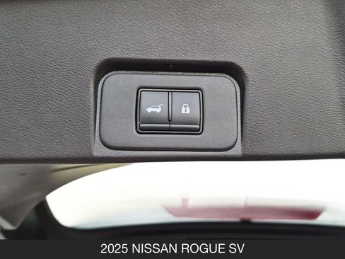 Certified 2025 Nissan Rogue SV FWD image 24