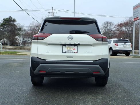 Used 2023 Nissan Rogue SV AWD/4WD image 5