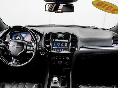 Used 2021 Chrysler 300 S w/ S Model Appearance Package RWD image 19