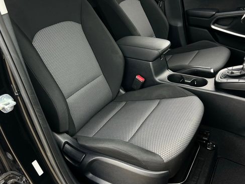 Used 2023 Kia Soul LX w/ LX Technology Package image 23