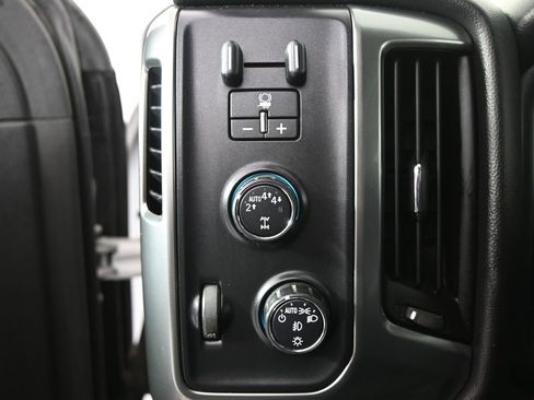 Used 2017 Chevrolet Silverado 1500 LT w/ All Star Edition image 23