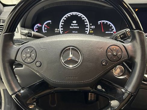 Used 2013 Mercedes-Benz S 63 AMG image 15