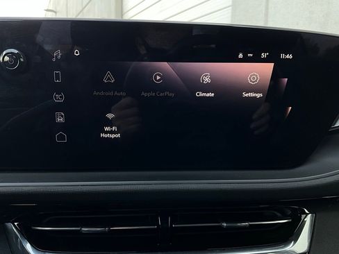 Used 2025 Buick Envista Sport Touring image 27