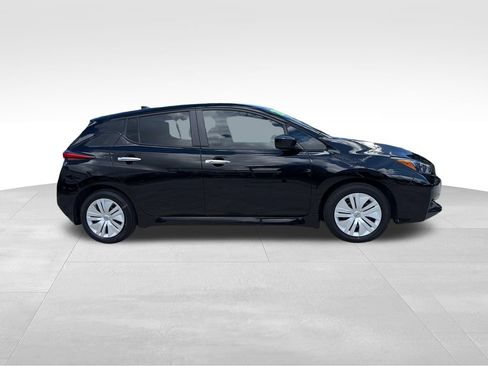 Used 2023 Nissan Leaf S FWD image 9
