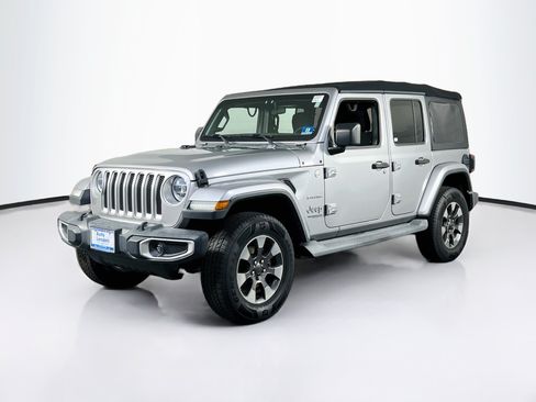 Used 2020 Jeep Wrangler Unlimited Sahara w/ LED Lighting Group AWD/4WD image 1