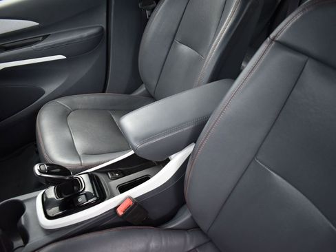 Used 2017 Chevrolet Bolt Premier w/ Driver Confidence II Package image 14