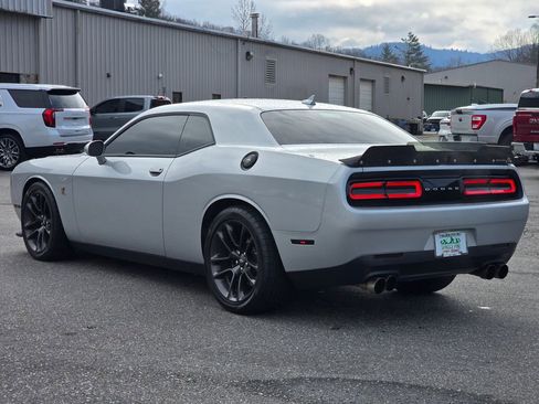 Used 2021 Dodge Challenger R/T Scat Pack image 16