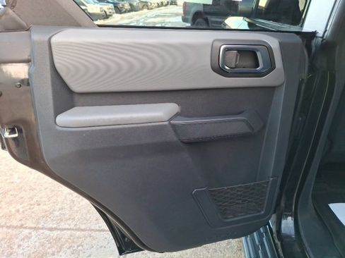 Used 2021 Ford Bronco Big Bend w/ Sasquatch Package image 9