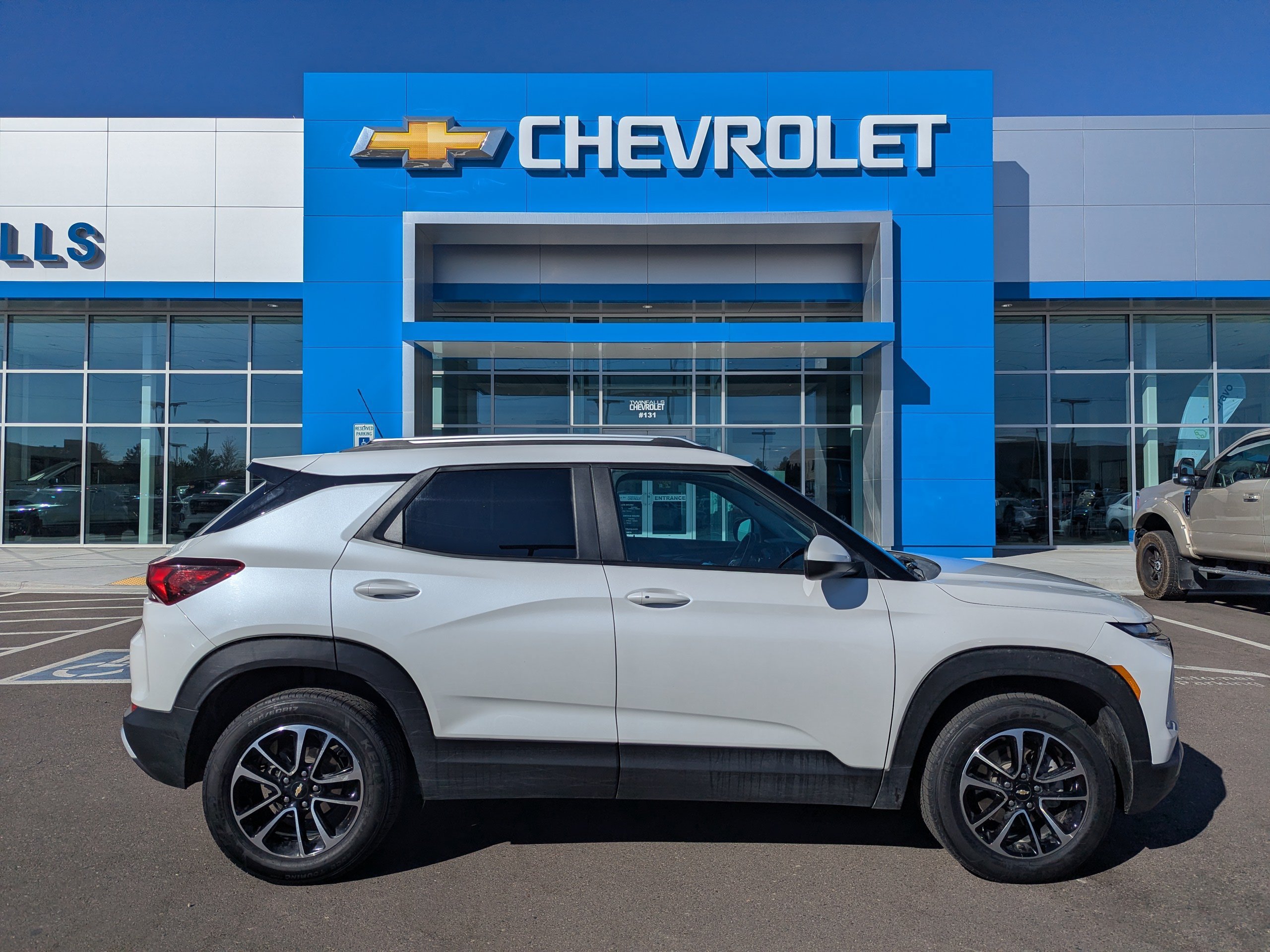 Certified 2024 Chevrolet TrailBlazer LT w/ Convenience Package AWD/4WD image 35
