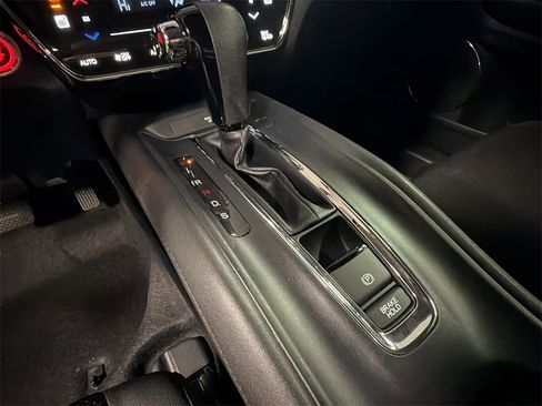 Used 2022 Honda HR-V EX image 28