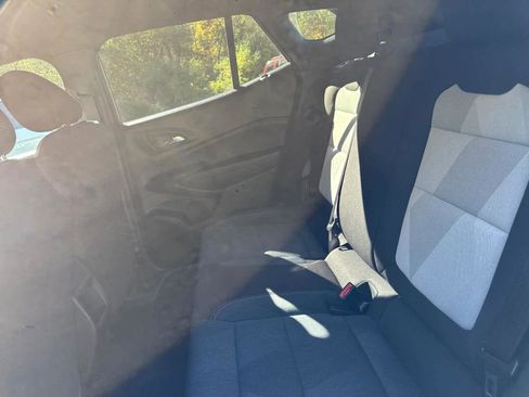 Used 2024 Chevrolet Trax RS w/ Driver Confidence Package image 32