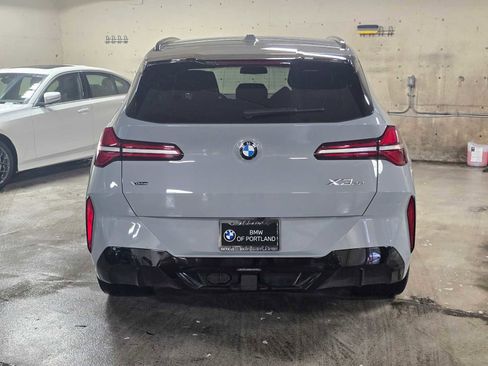 Used 2026 BMW X3 xDrive30 w/ Premium Package image 5