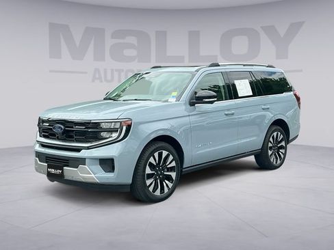 Certified 2026 Ford Expedition Platinum w/ Driver's Package AWD/4WD image 1