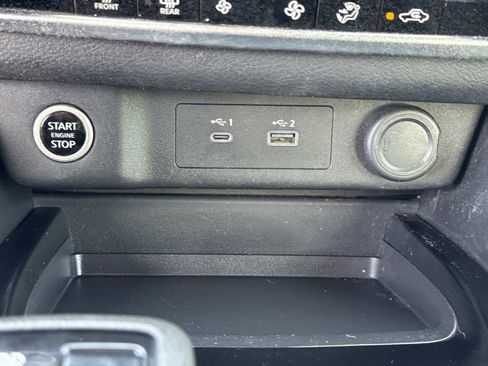 Certified 2022 Nissan Rogue SV image 27