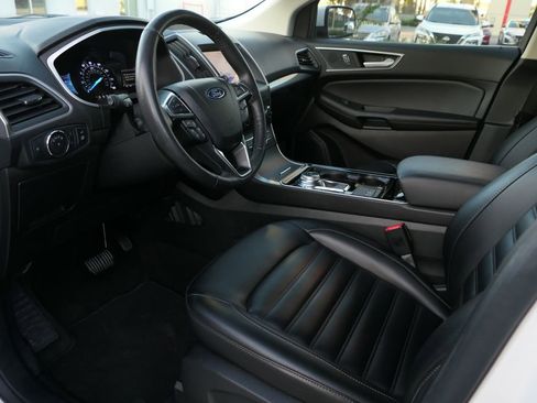 Used 2020 Ford Edge SEL w/ Convenience Package image 10