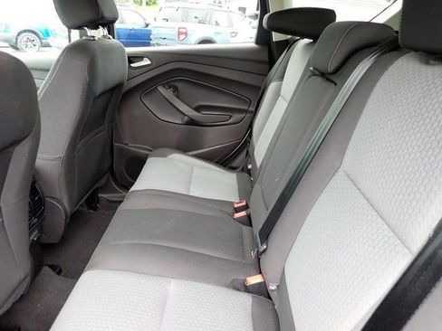 Used 2017 Ford Escape SE AWD/4WD image 12