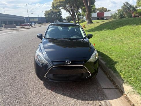 Used 2018 Toyota Yaris iA FWD image 8