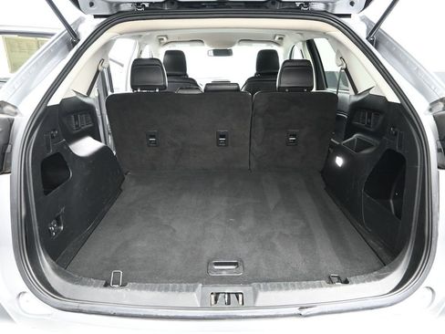 Used 2022 Ford Edge SEL image 11
