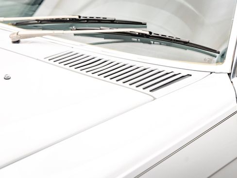 Used 1987 Mercedes-Benz 560 SL image 23