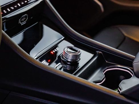 New 2026 Jeep Grand Cherokee Limited w/ Limited Altitude Package image 23