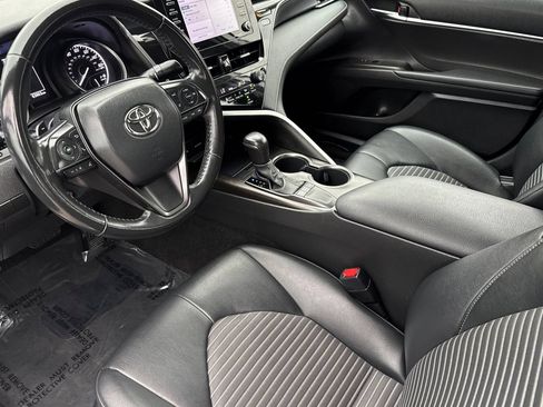 Used 2023 Toyota Camry SE FWD image 10