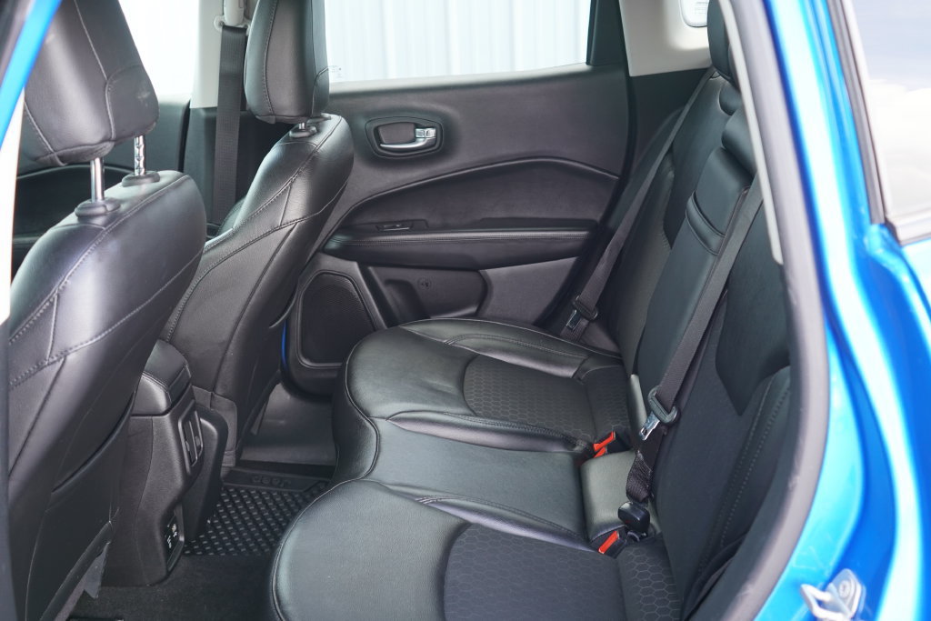 Used 2019 Jeep Compass Latitude AWD/4WD image 26