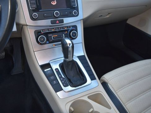Used 2012 Volkswagen CC Lux Limited FWD image 96