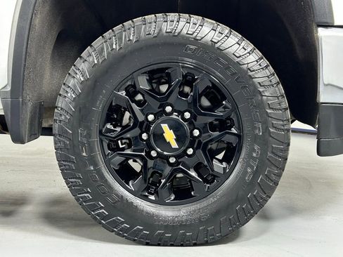 Used 2023 Chevrolet Silverado 2500 LT w/ Convenience Package AWD/4WD image 31