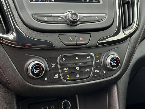 Used 2023 Chevrolet Equinox RS FWD image 27