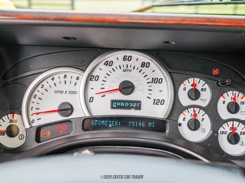 Used 2003 HUMMER H2 w/ Preferred Equipment Group image 19