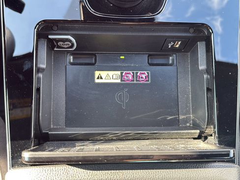 Used 2023 Subaru Solterra AWD image 31