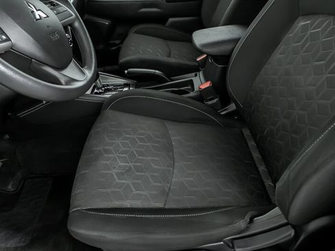 Used 2020 Mitsubishi Outlander Sport ES FWD image 17