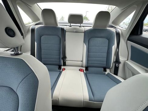New 2025 Volkswagen Jetta SE FWD image 25