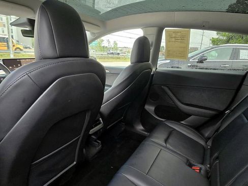 Used 2022 Tesla Model Y Performance AWD/4WD image 25