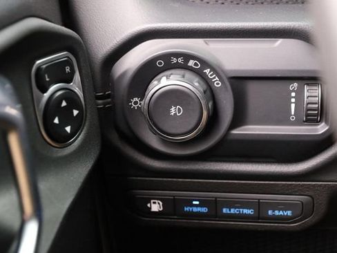 Used 2024 Jeep Wrangler Unlimited Rubicon 4xe AWD/4WD image 23